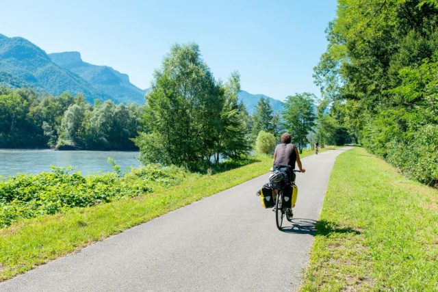 Véloroute la Belle Via Office Tourisme Saint Marcellin Vercors Isère