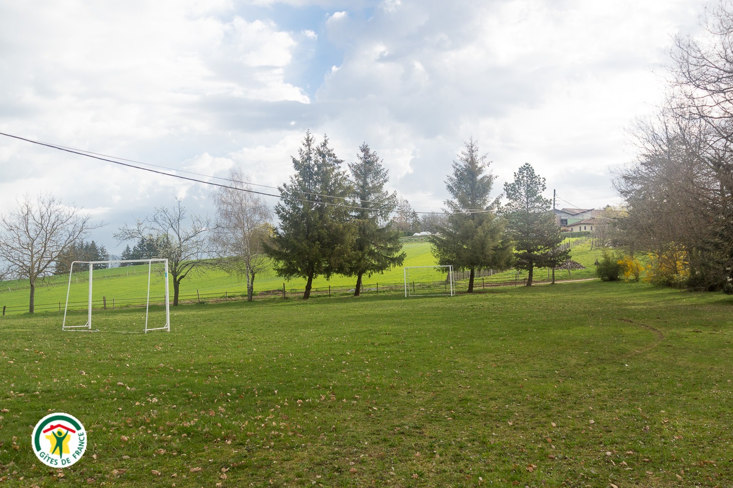 Le terrain de foot