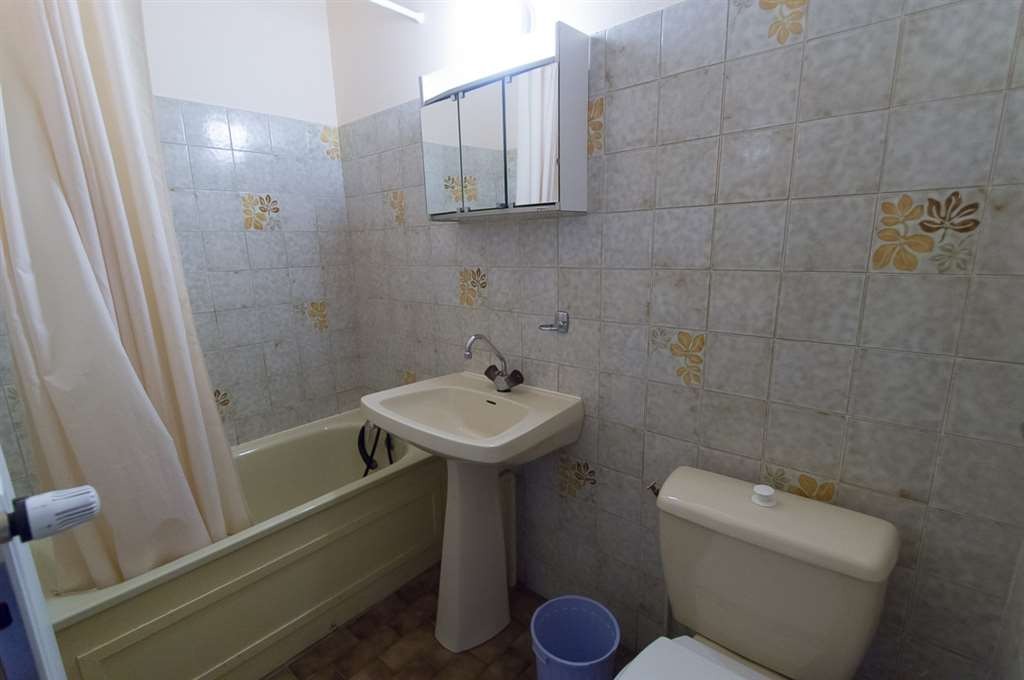 salle de bain complète.