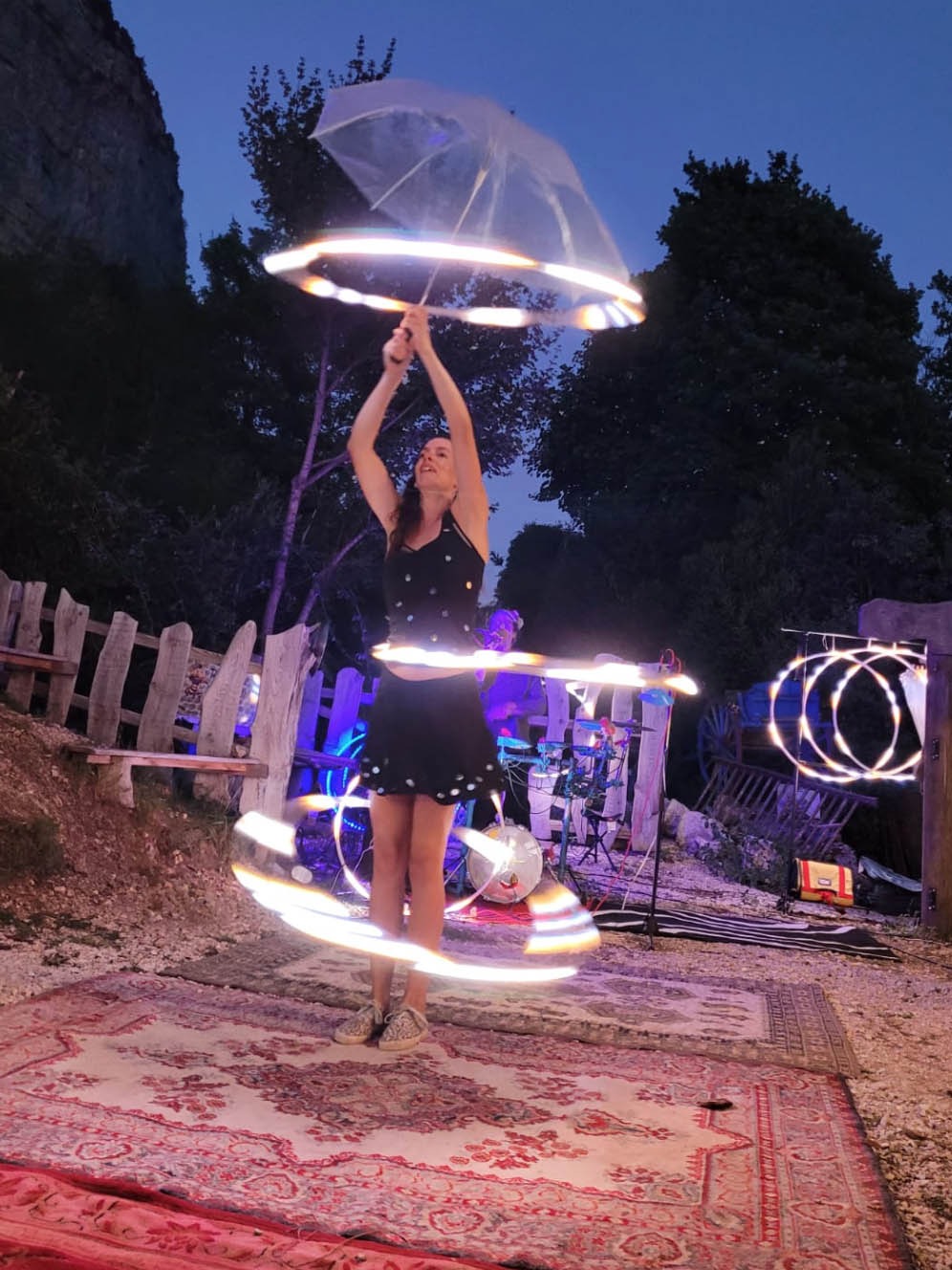 Cabane Café, Spectacle lumière.jpg