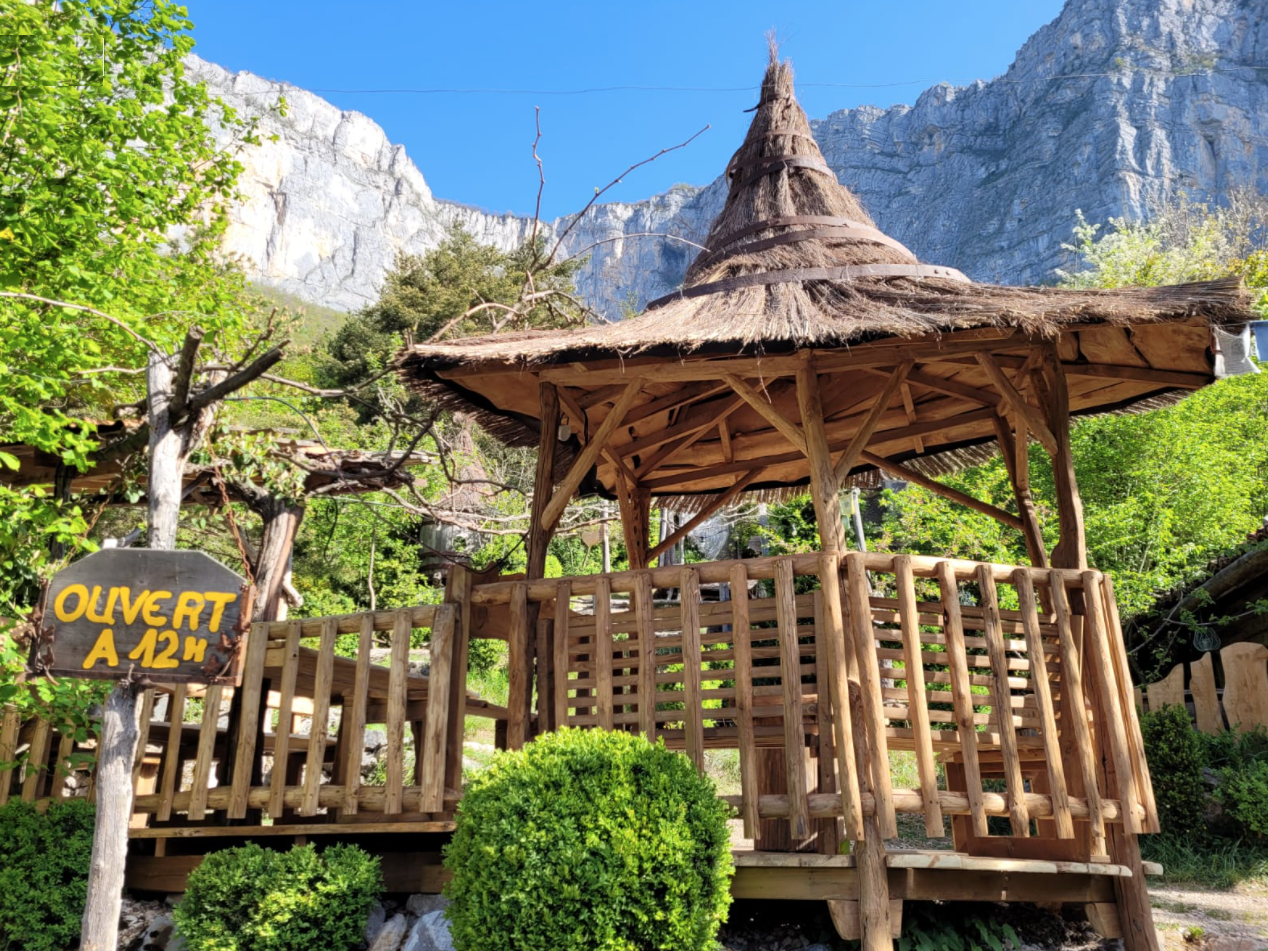 Cabane Café, Ouvert à midi.png