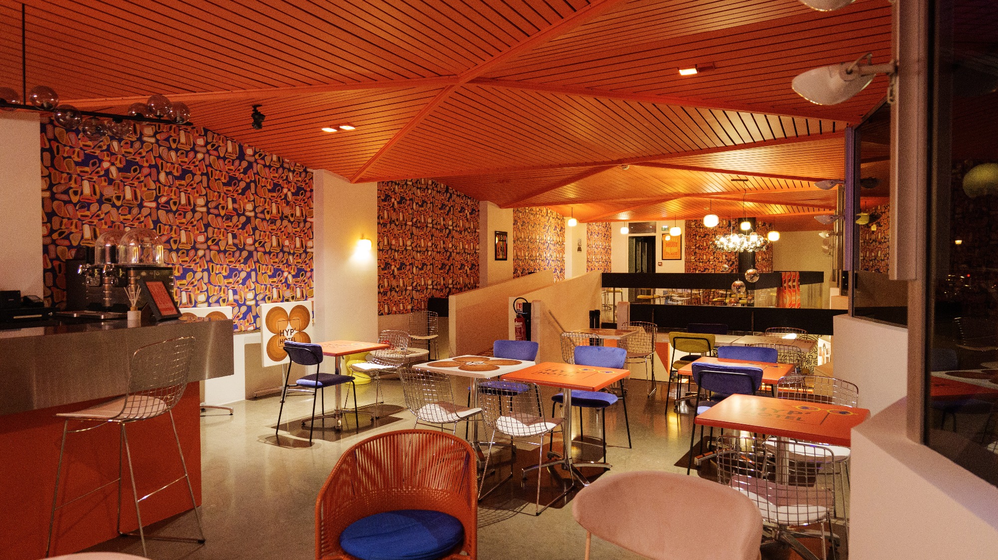 restaurant