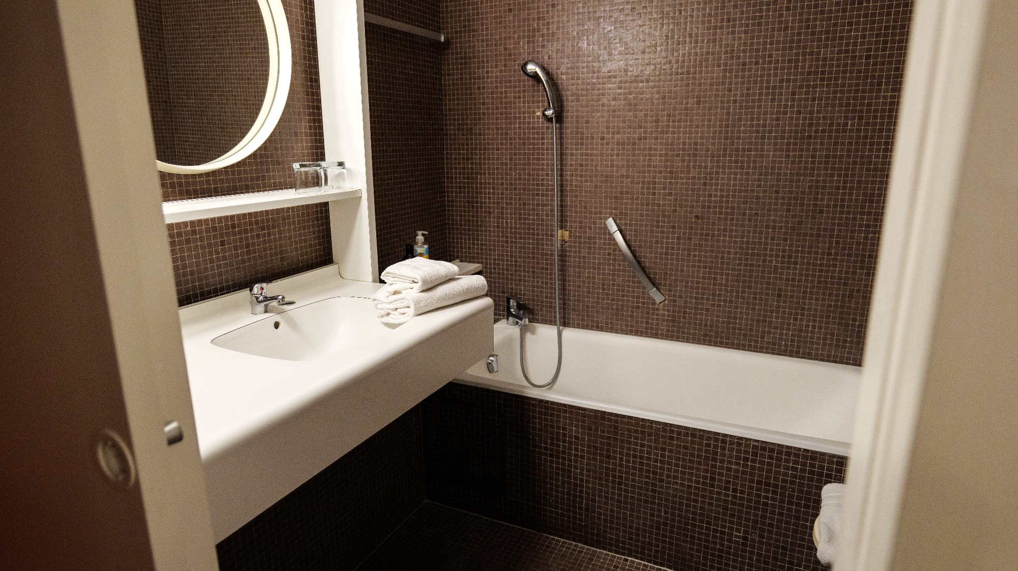 salle de bain chambre supérieure