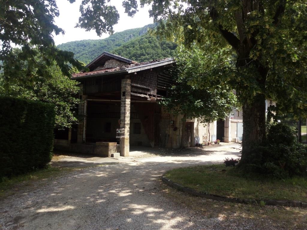Vue à l'entrée du site