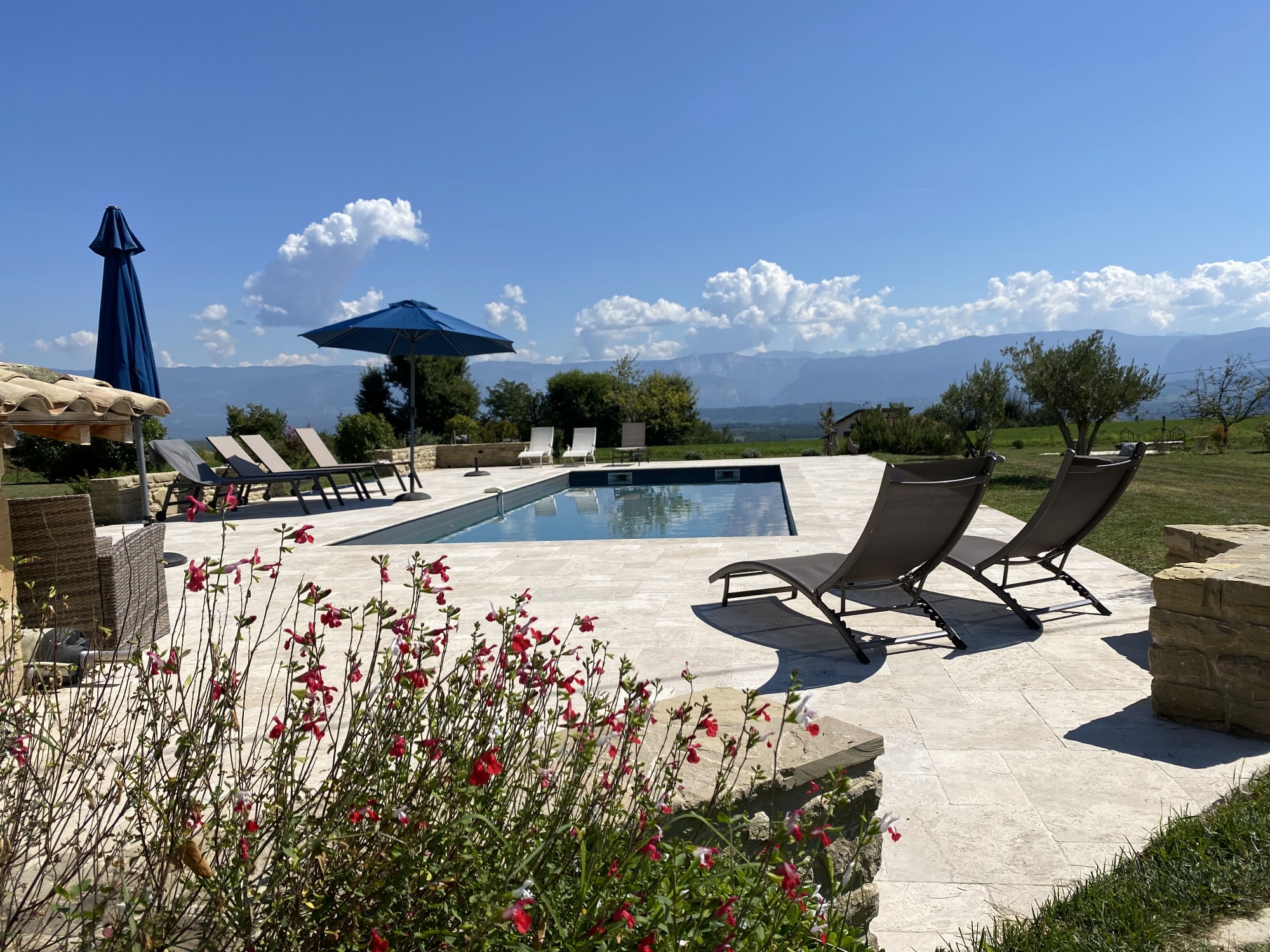 Piscine partagée, vue Vercors