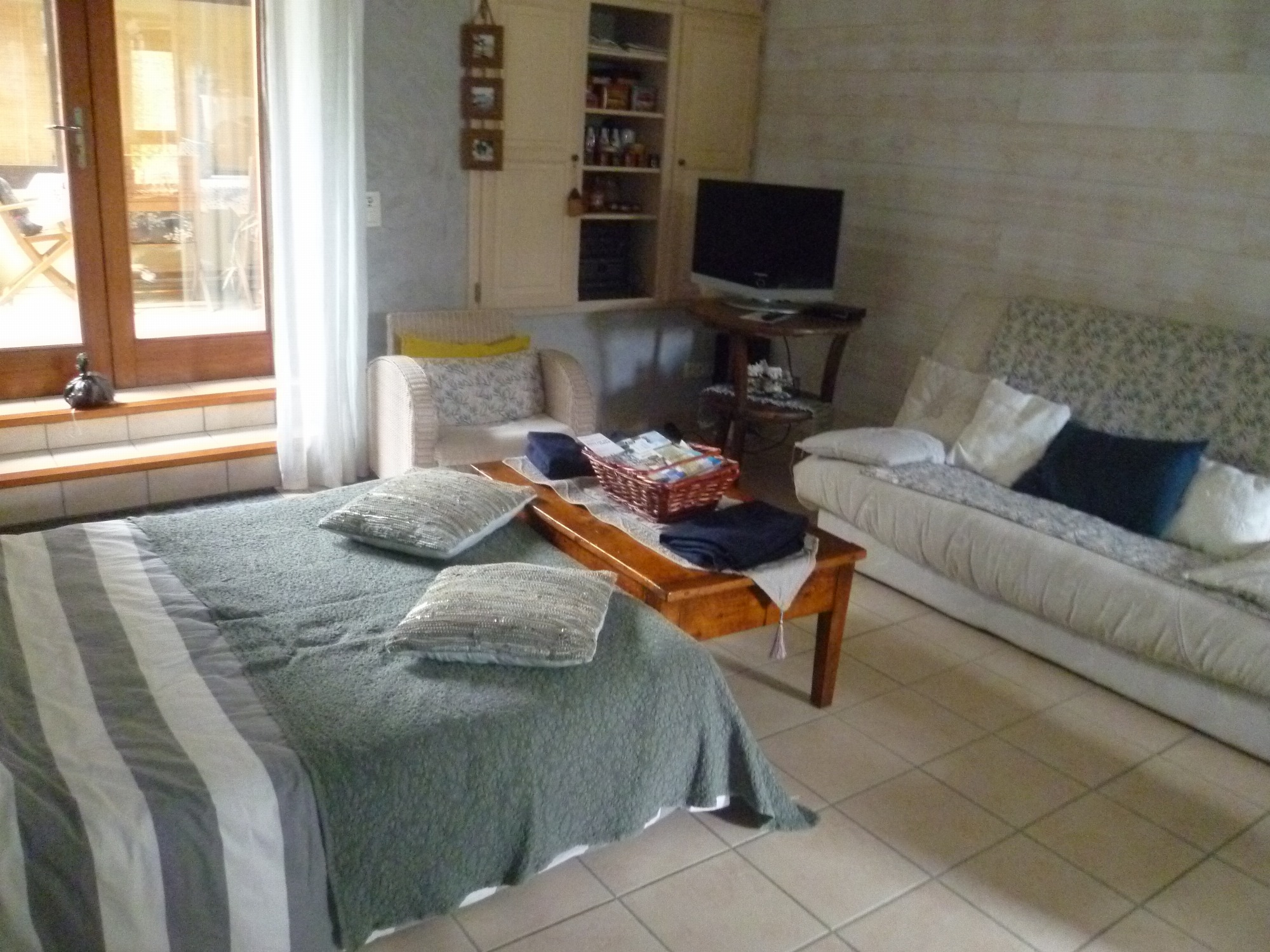 2 canapés convertibles confortables (matelas Bultex) pour profiter au maximum de l'espace