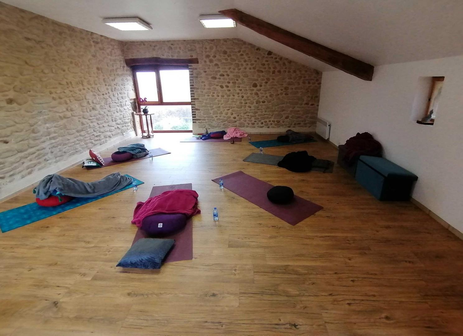 Salle de méditation, relaxation Thérapeutique, yoga