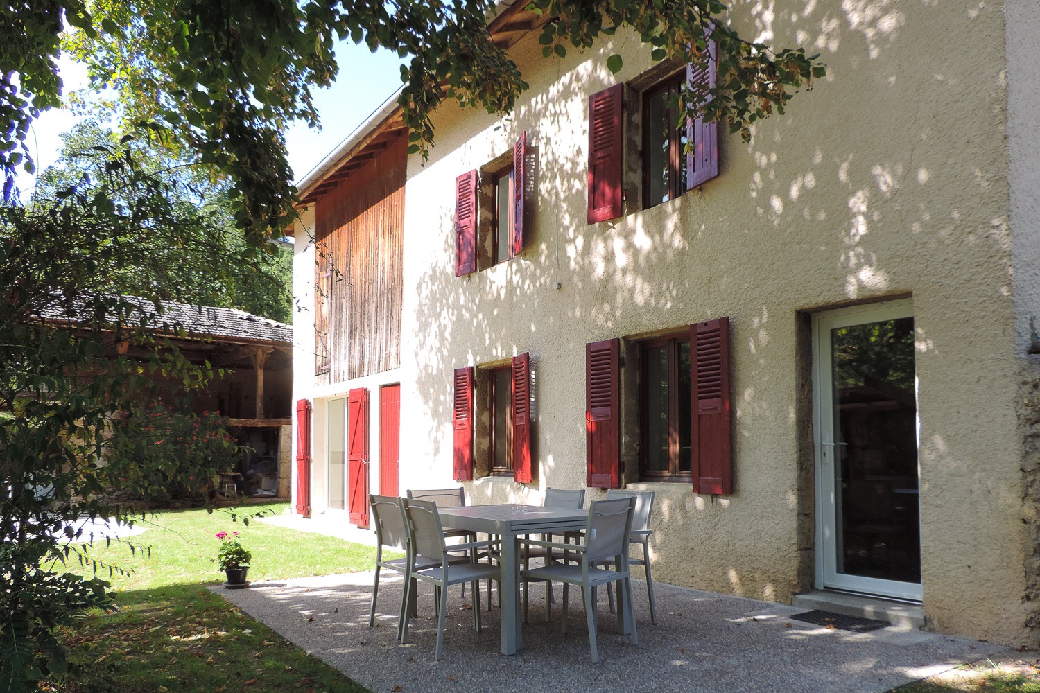 Eté 2019 Terrasse à l'ombre du Tilleul