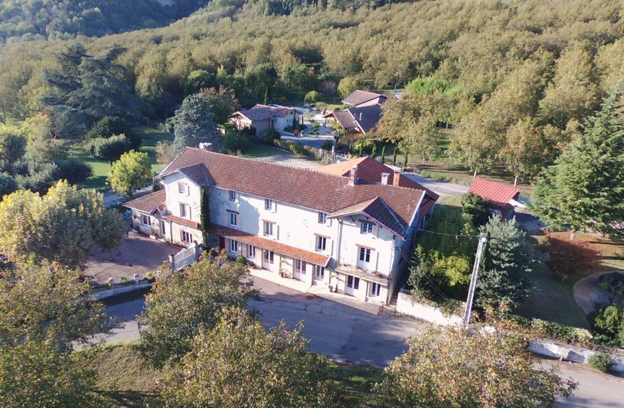 Le Cèdre bleu vue du ciel