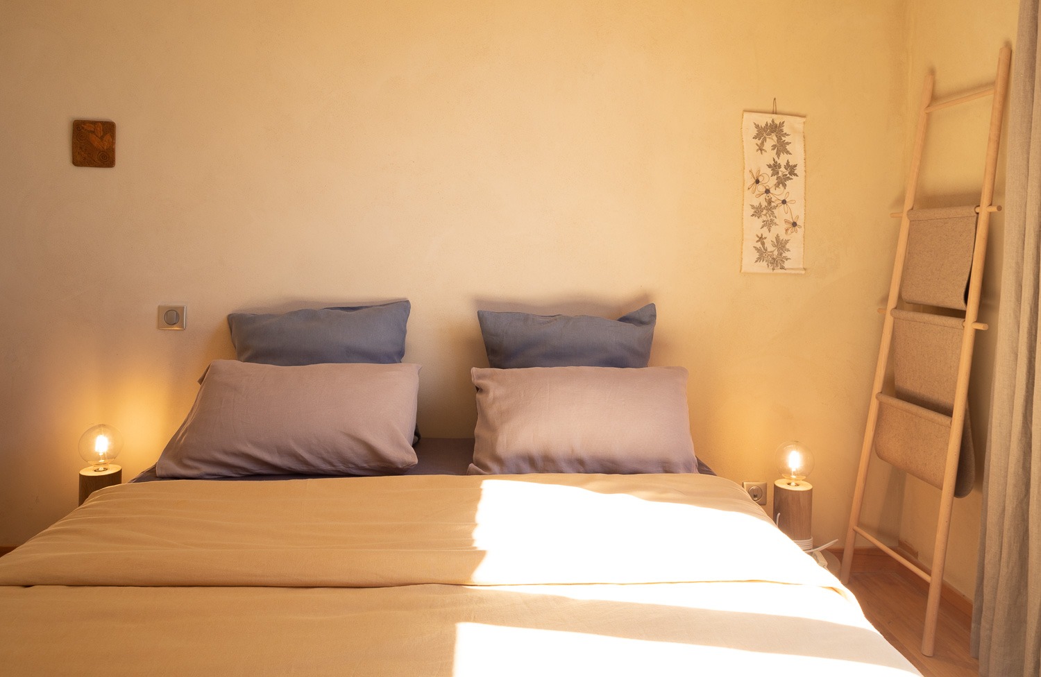 La chambre à coucher. Literie naturelle en chanvre