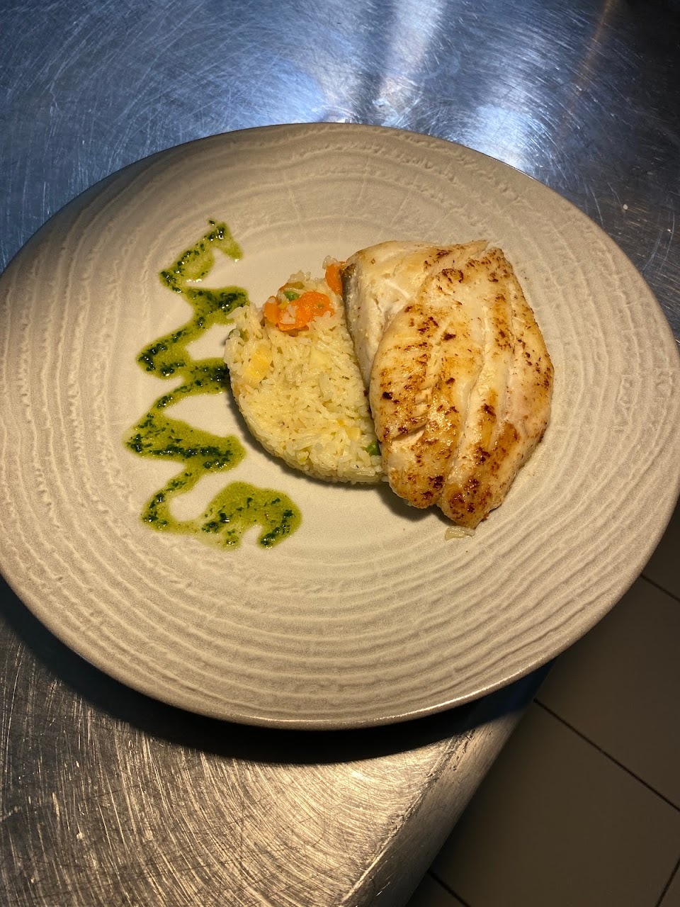 Filet de St pierre risotto aux crevettes