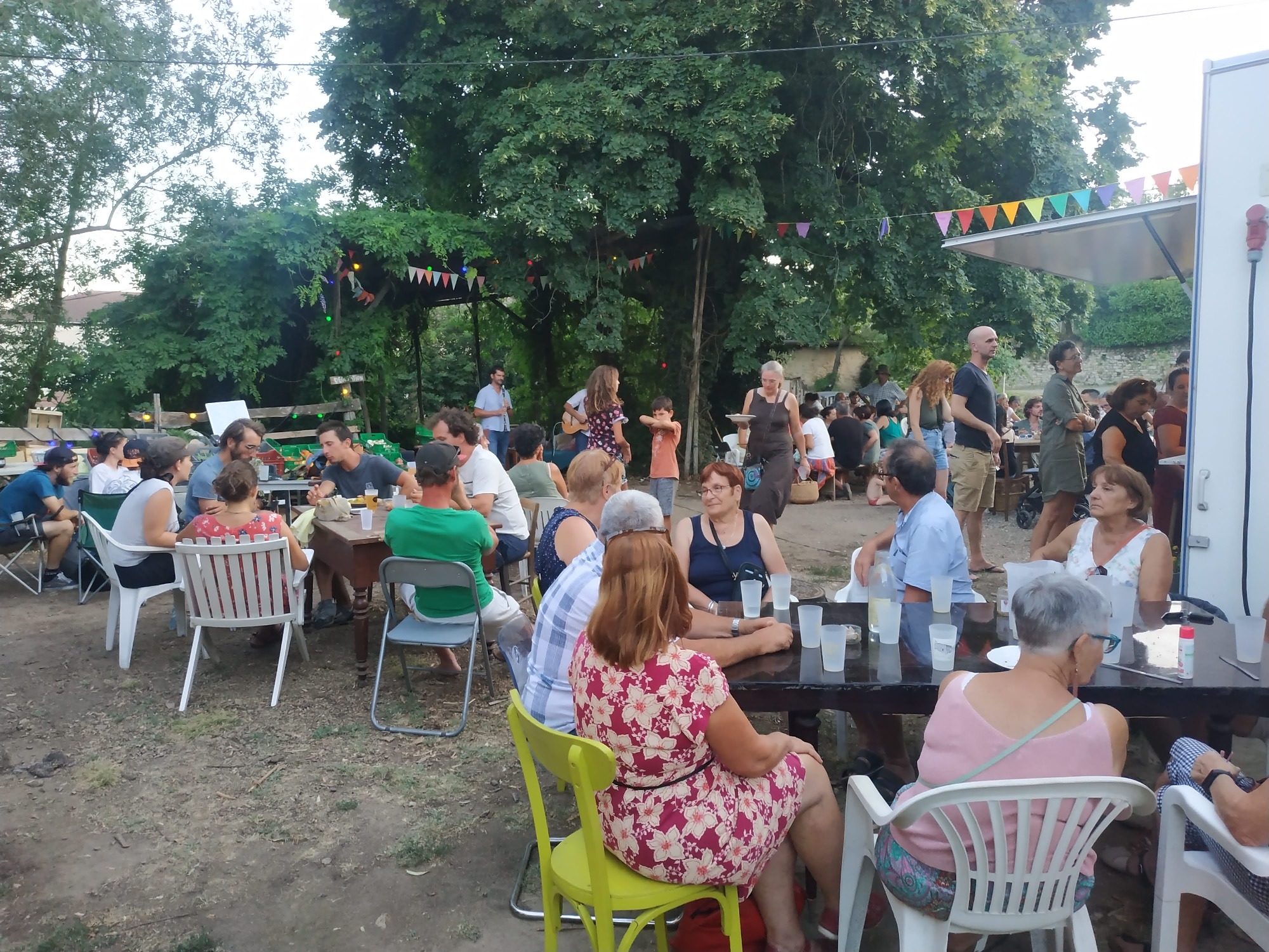 marché guinguette 2