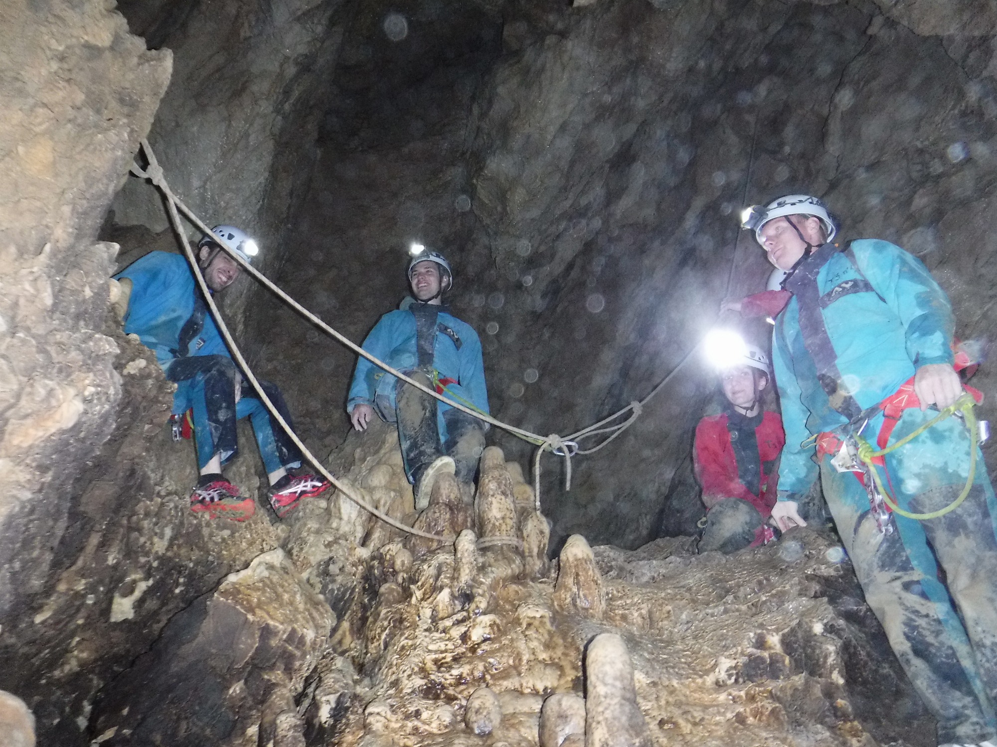Découverte Spéléologie Grotte du Curé