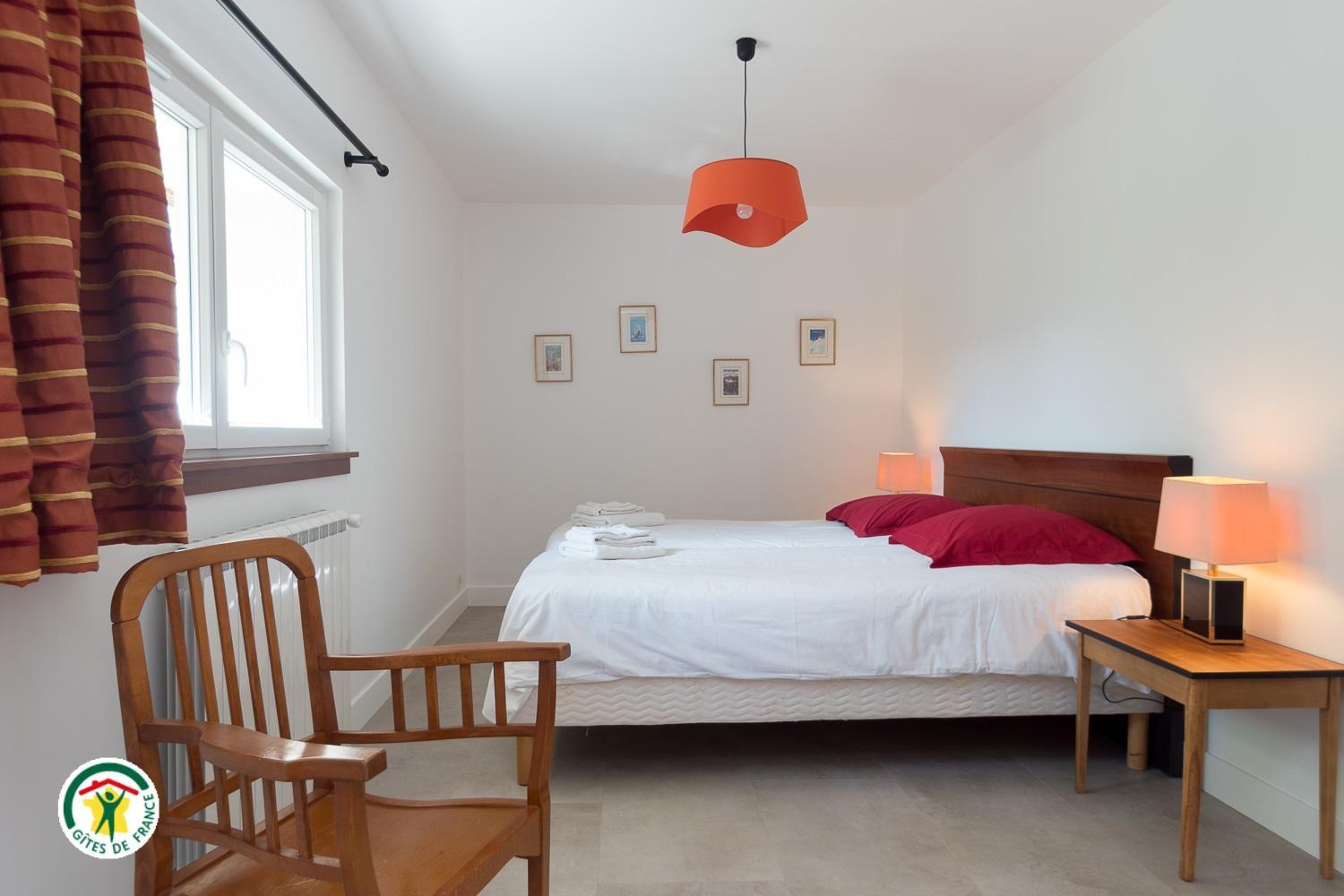 Chambre 3 au 1er étage : 2 lits 1 personne jumelables