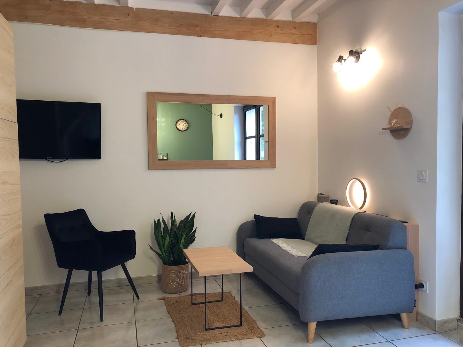 Gîte l'Hospitalier_Saint-Antoine-l'Abbaye_salon