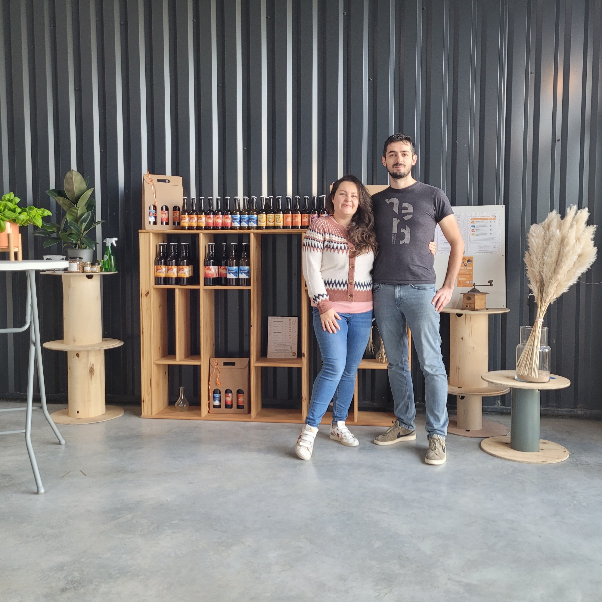 Joris et Fanny à la boutique 2025