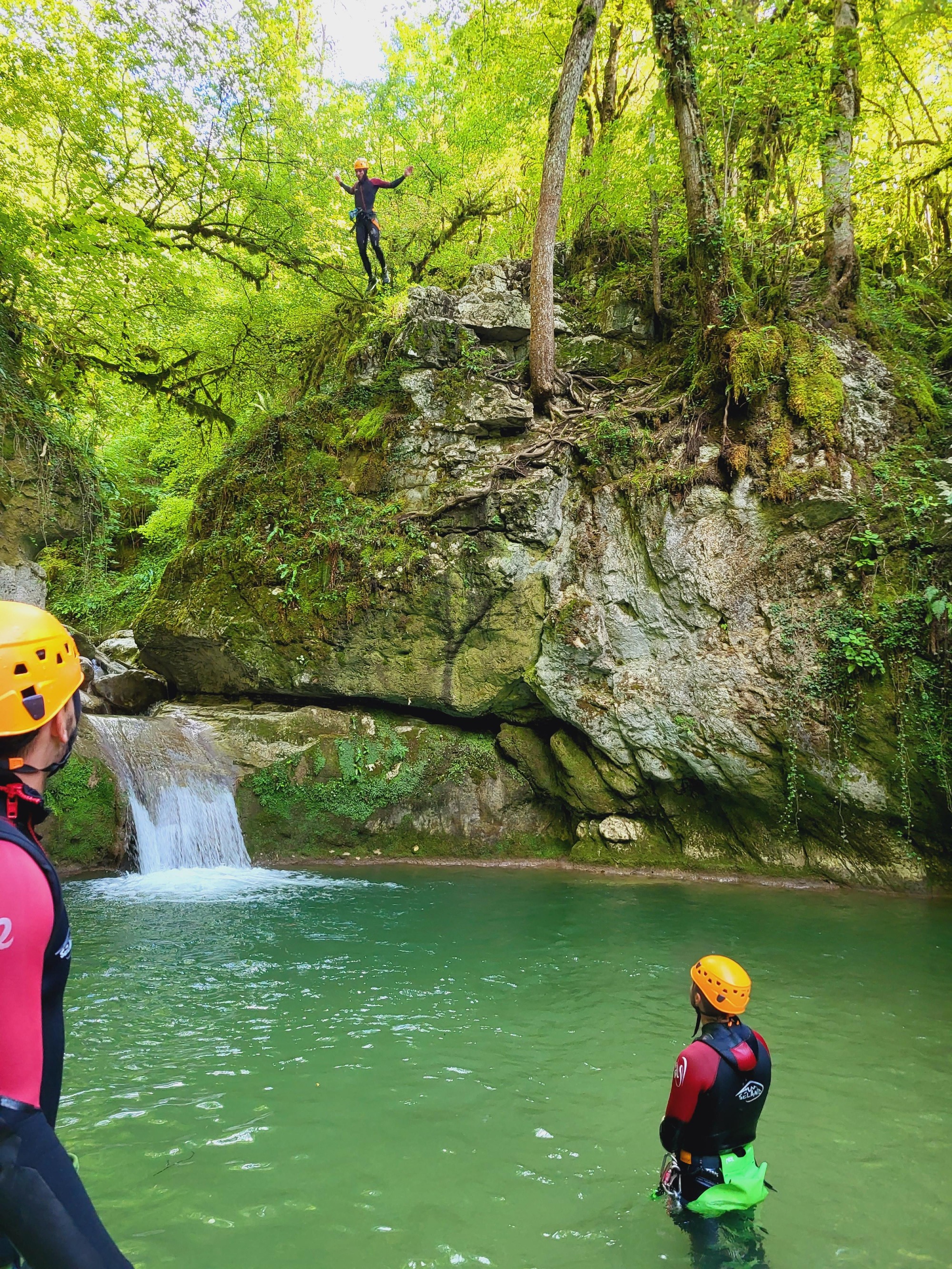 Ecouges saut de 9m