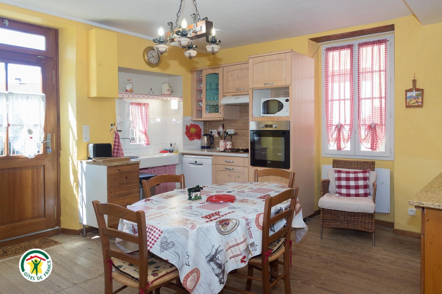 Cuisine toute équipée