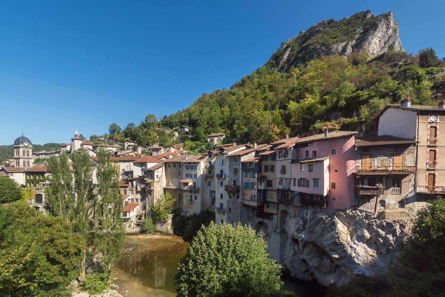 Maisons suspendues à Pont en Royans