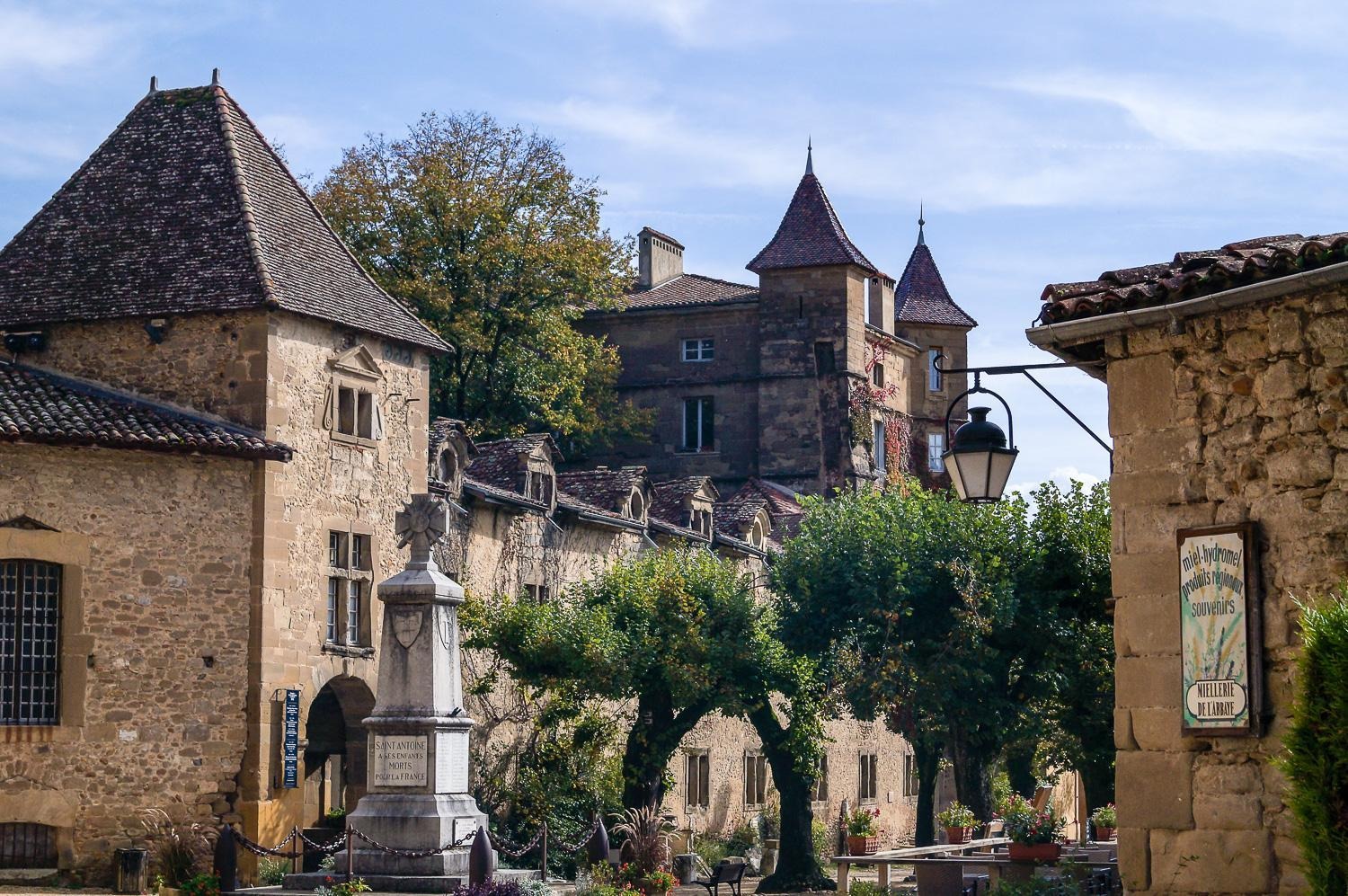 St Antoine l'Abbaye
