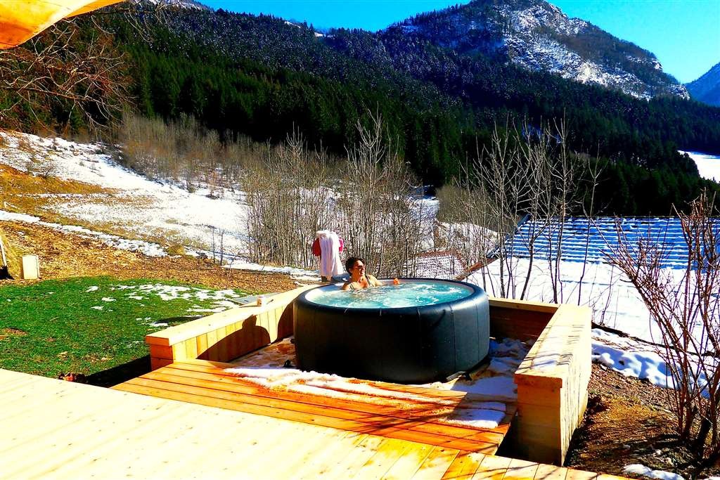quel bonheur au bon air !
jacuzzi ouvert d'avril à début janvier