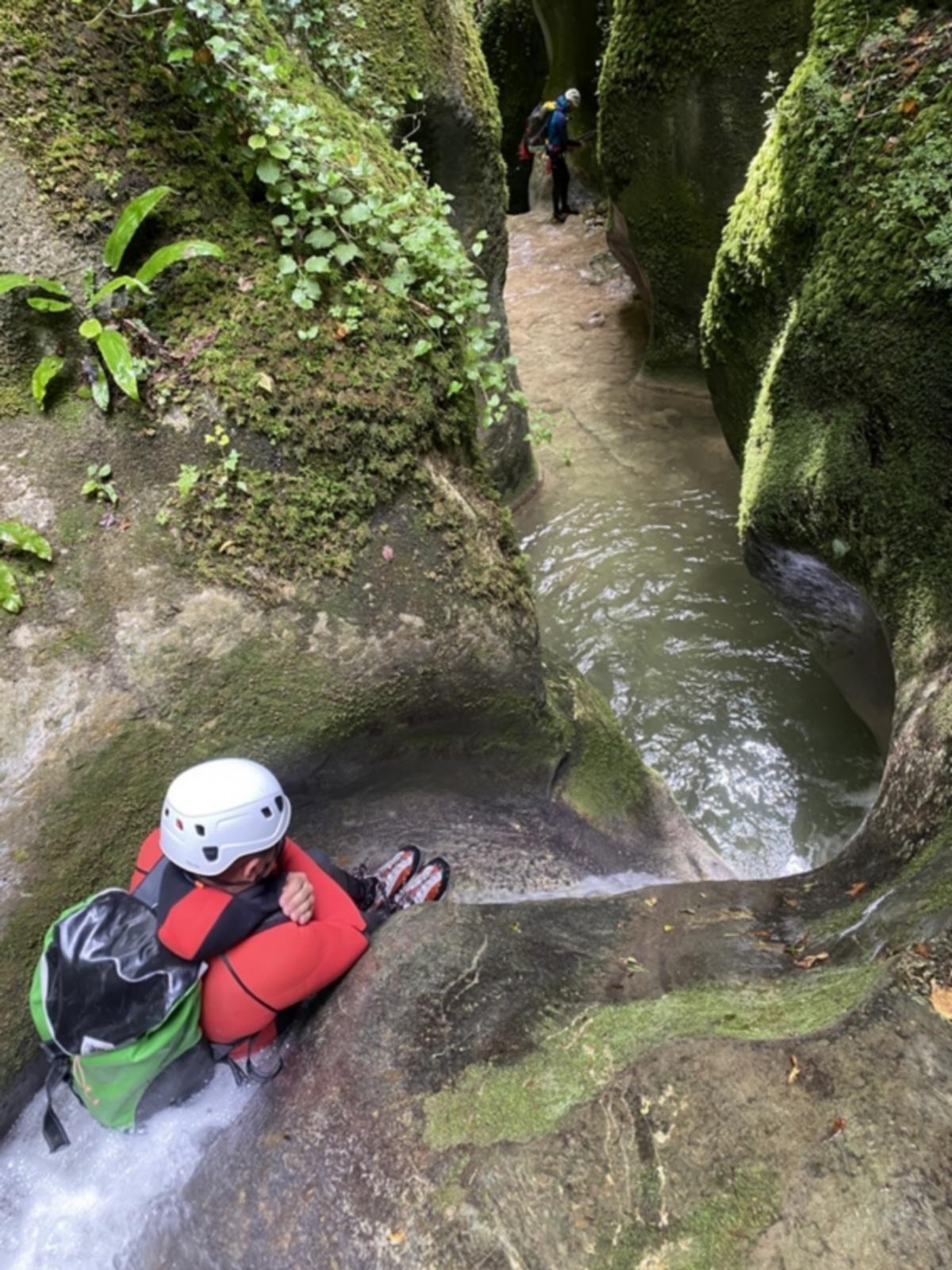 Toboggan dans le canyon des Carmes