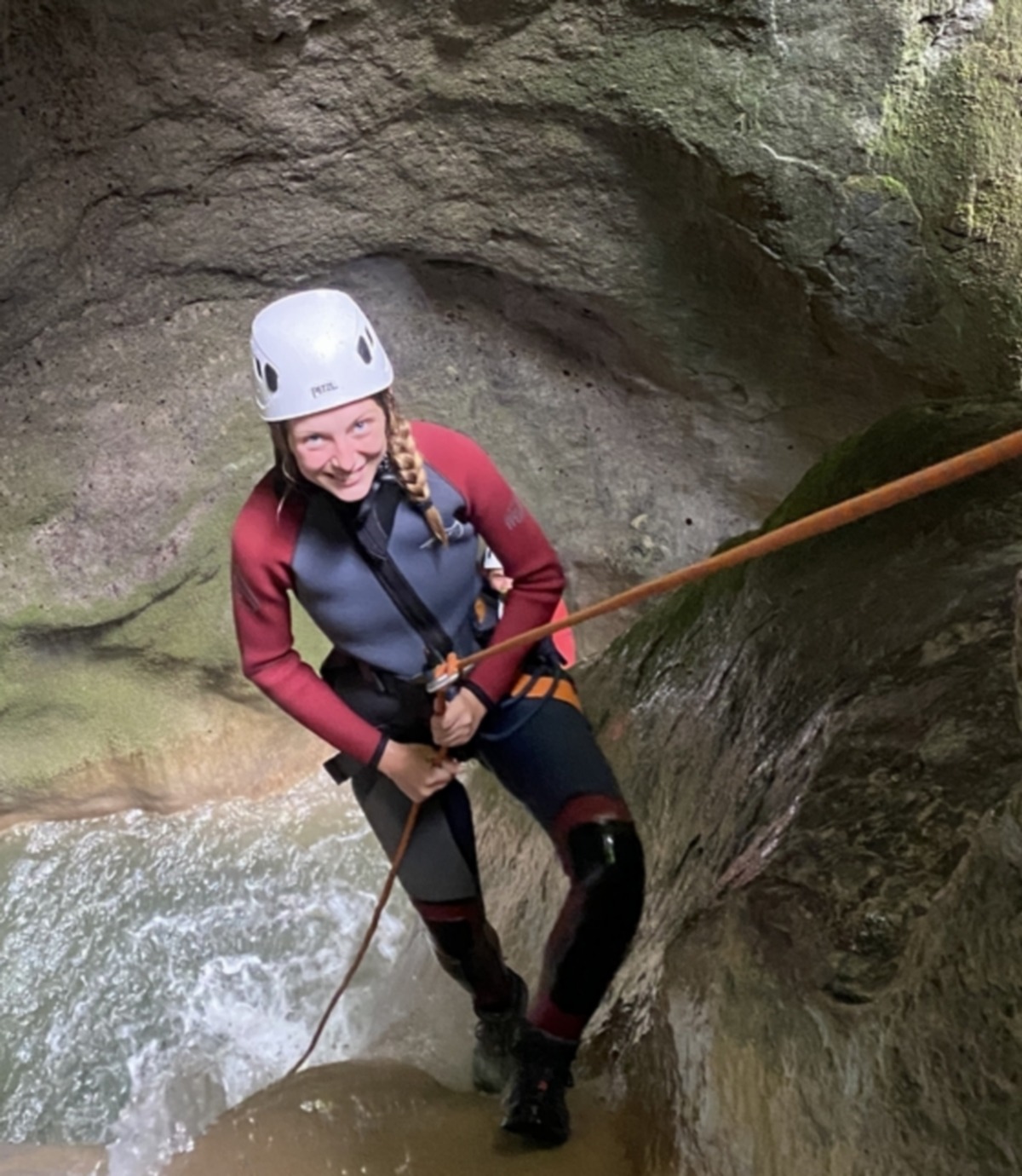 Rappel dans le canyon des Carmes