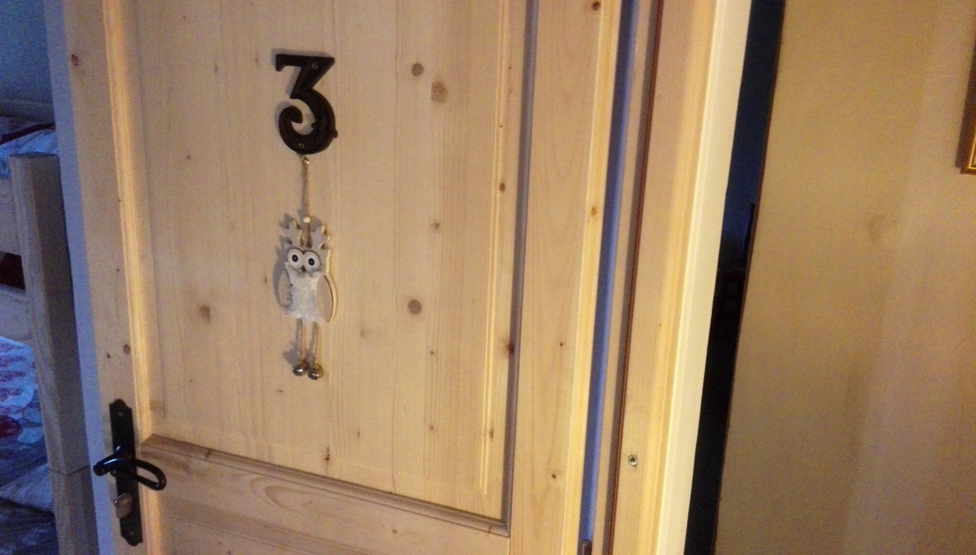 (1er étage chambre n° 3) La chambre préférée des enfants...et souvent des grands aussi...!!...