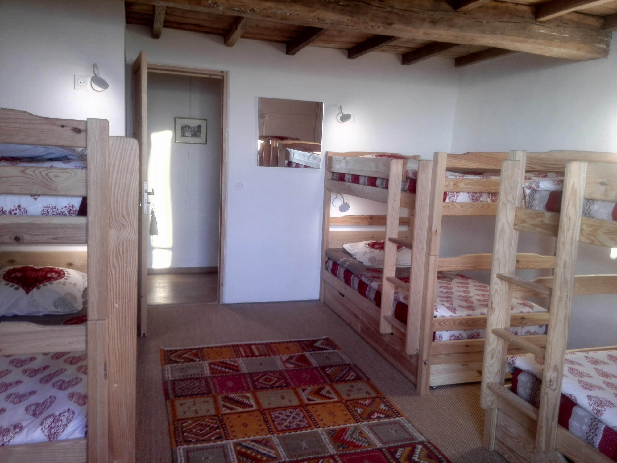 (1er étage chambre n° 3) Avec vue montagnes...