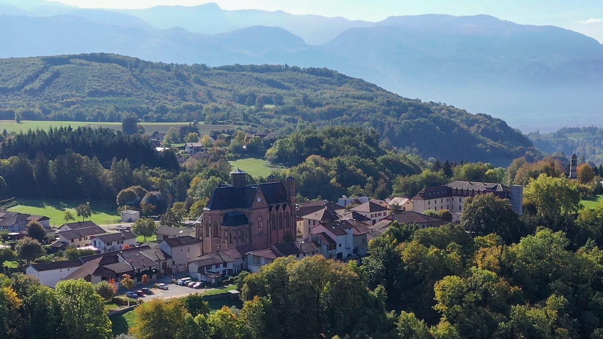 vue_drone_village.jpg