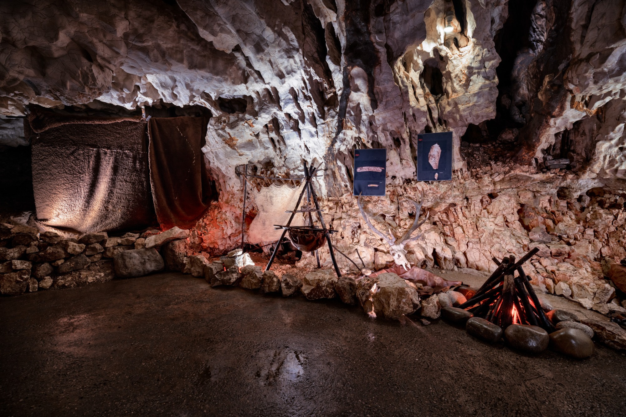 Grotte de Thaïs