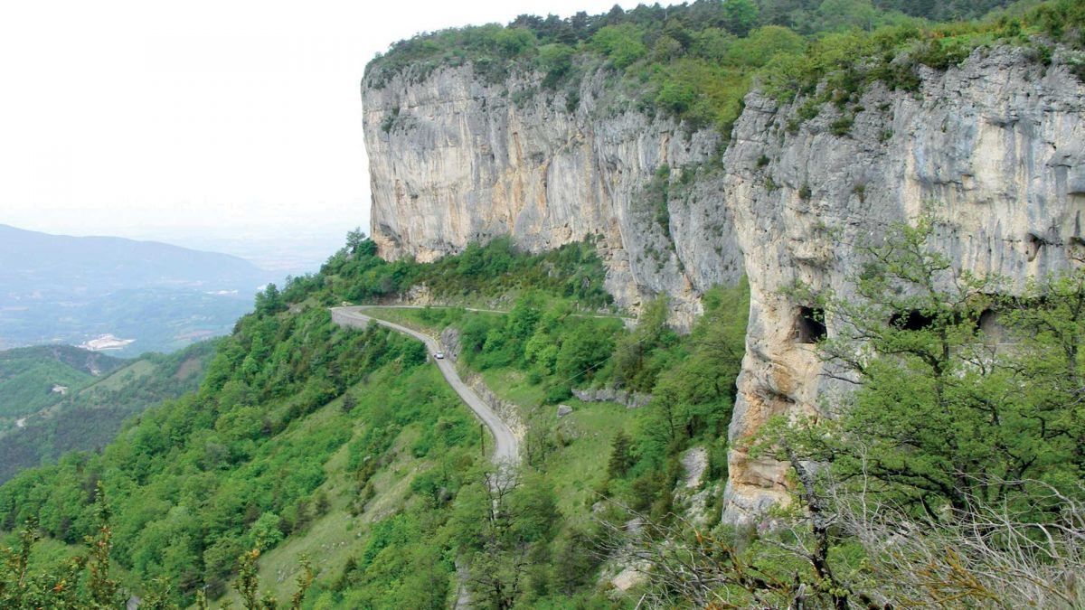 Vue sur la route de Presles dans le Vercors