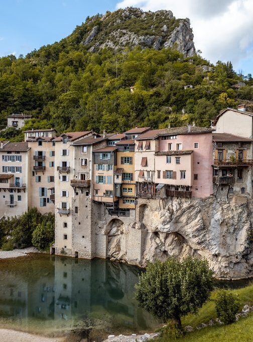 Maisons suspendues Pont-en-Royans au dessus de la Bourne