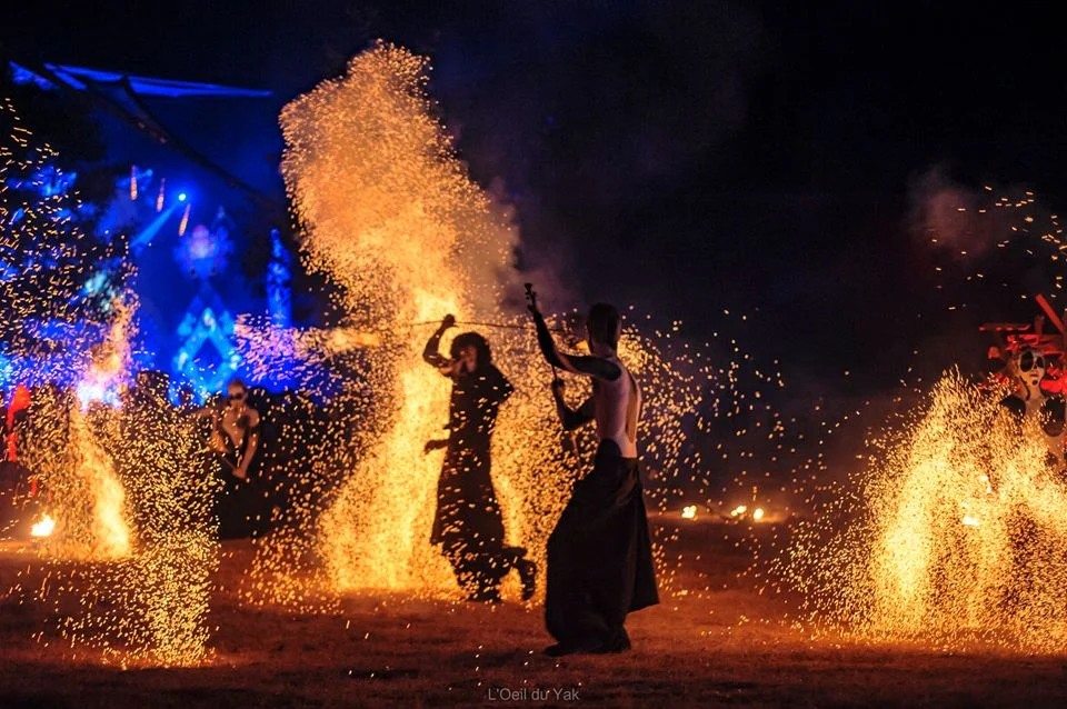 spectacle de feu et de musique médiévale