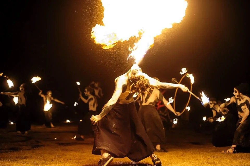 spectacle de feu médiéval