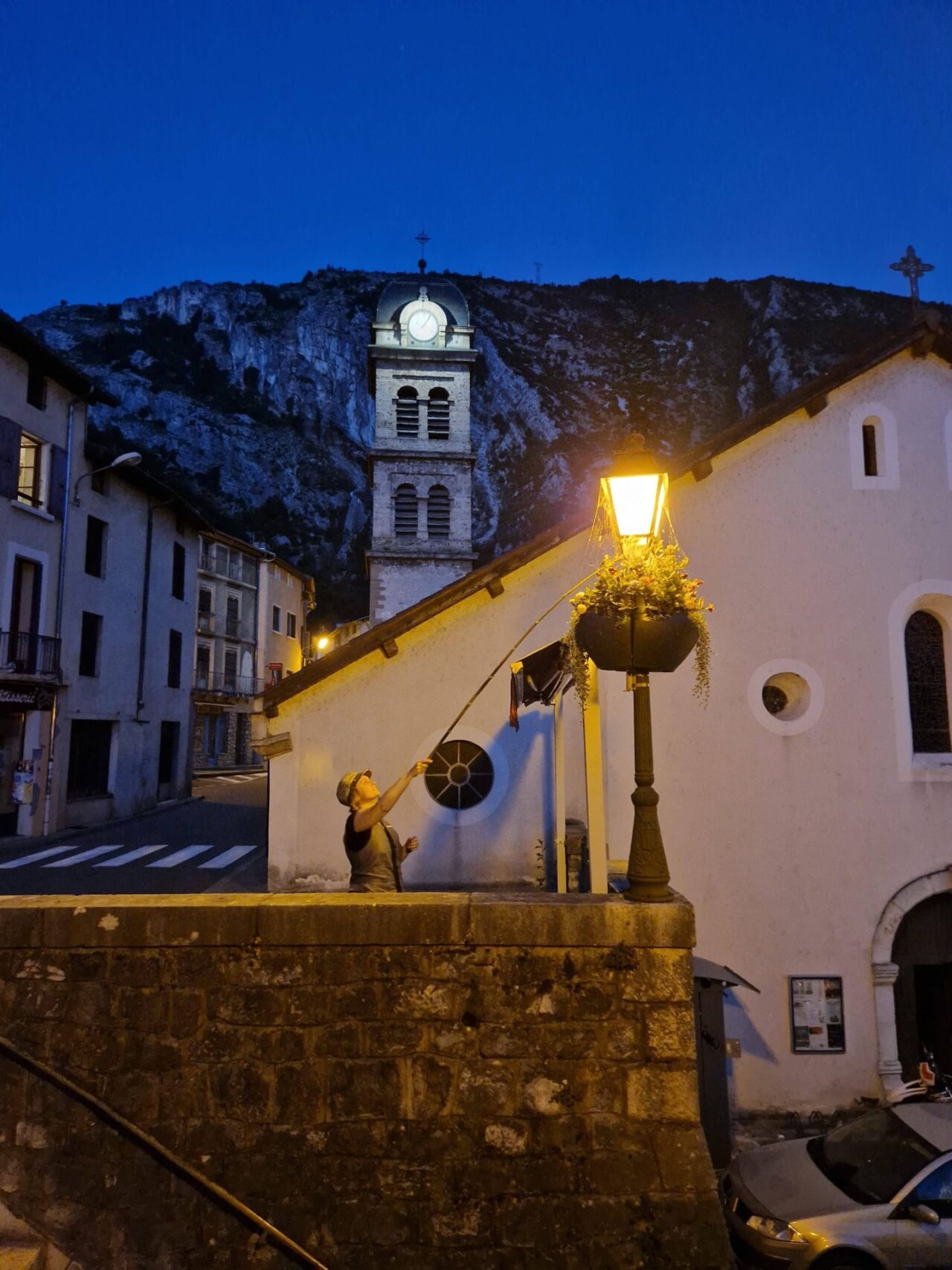 allumeur de réverbère dans pont-en-royans