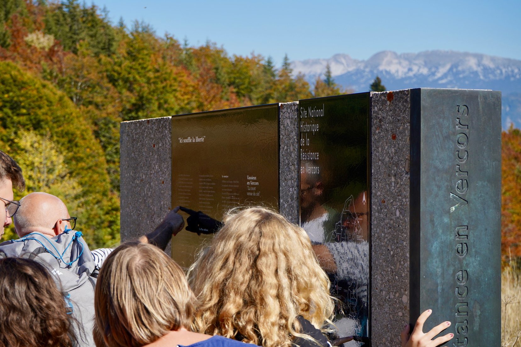 Stèle et monument aux morts dans le Vercors Résistance